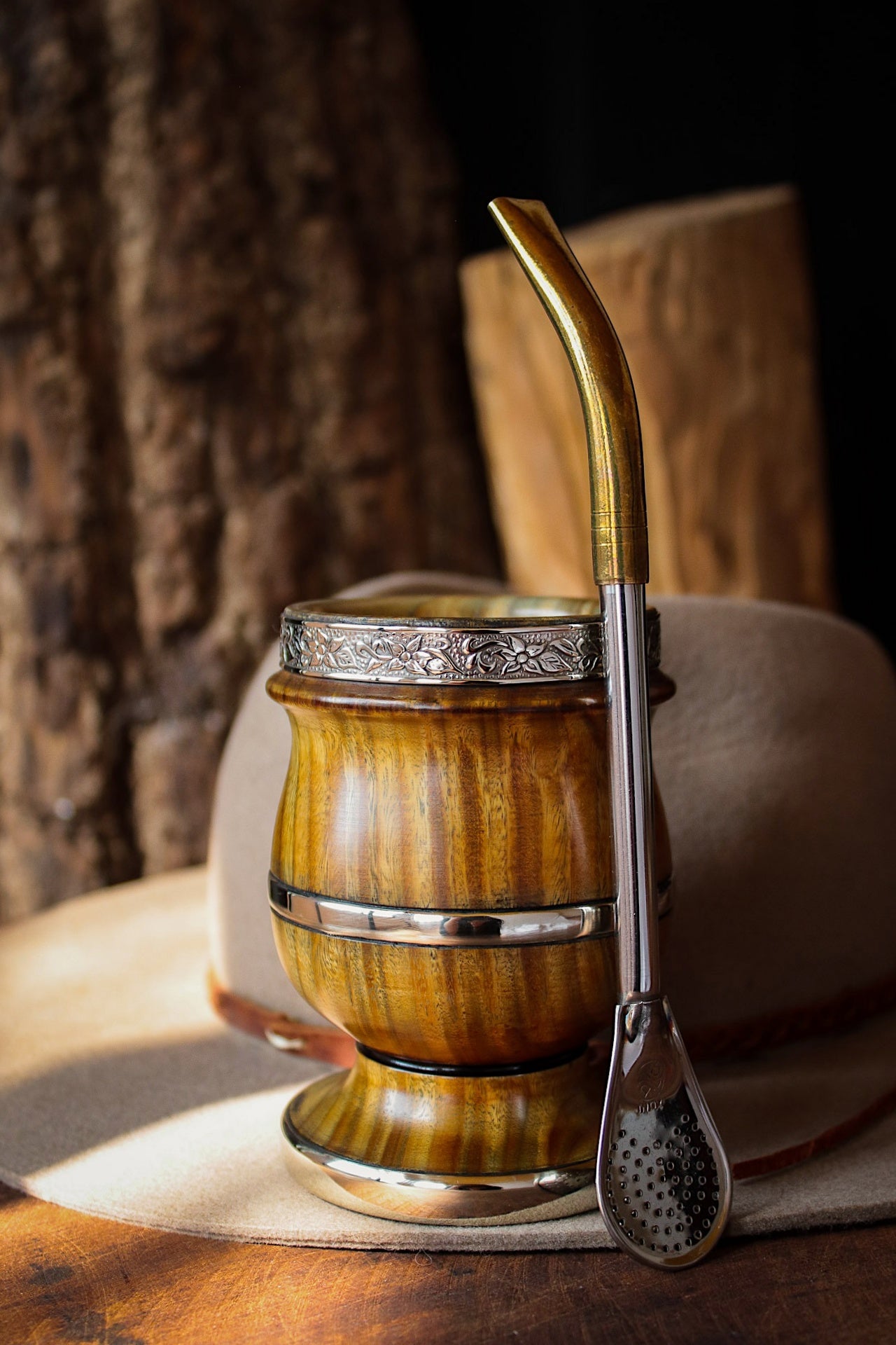 Mate de Palo Santo y Alpaca con Bombilla