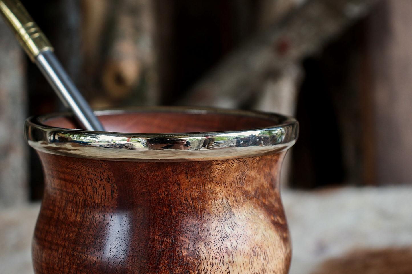 Mate de Algarrobo y Alpaca con Bombilla