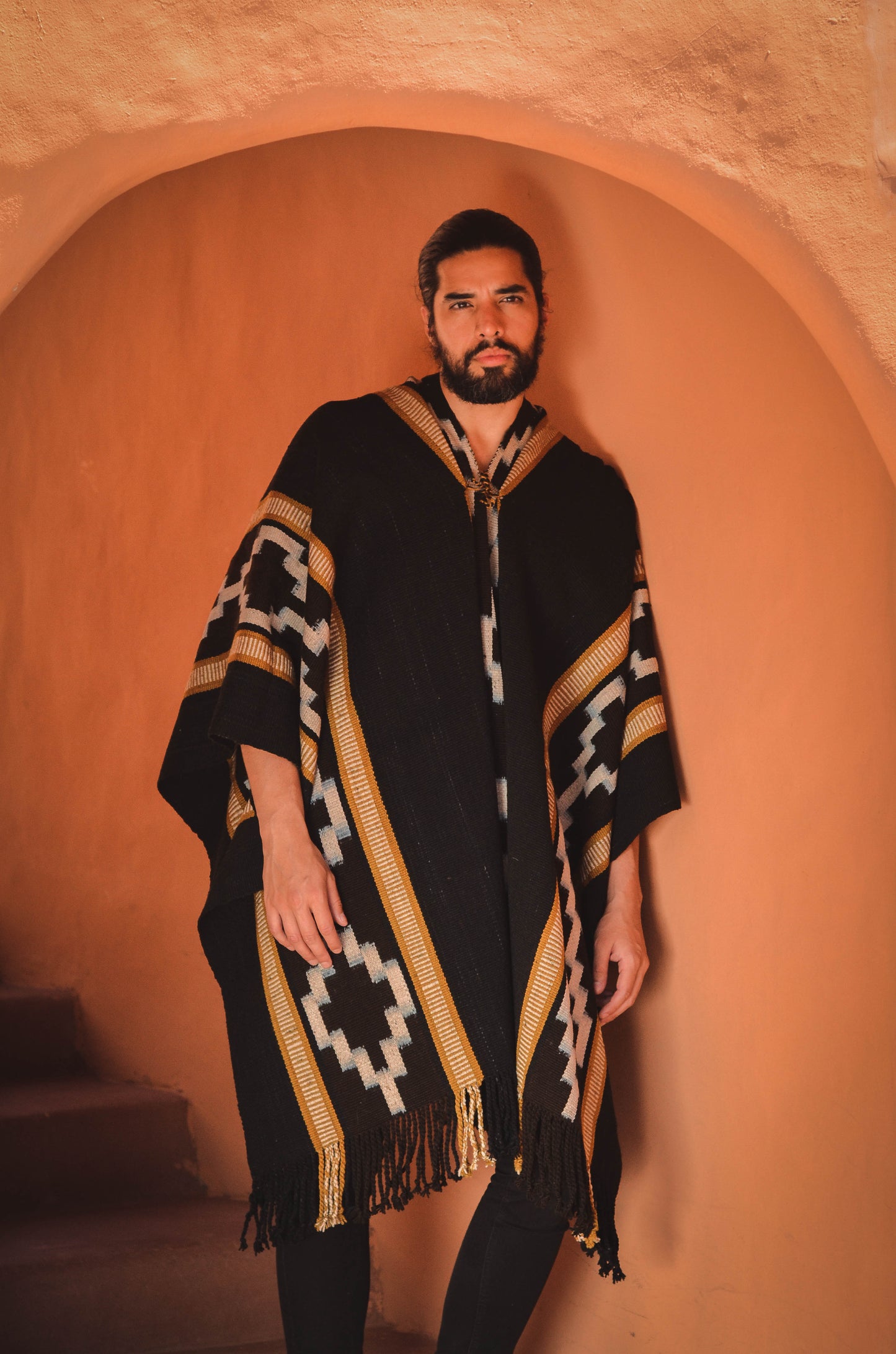 Poncho "Mitre" Obra en Telar Criollo