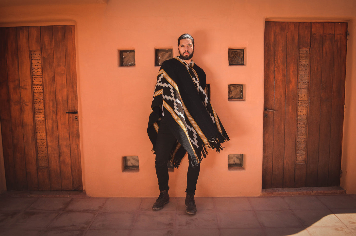 Poncho "Mitre" Obra en Telar Criollo