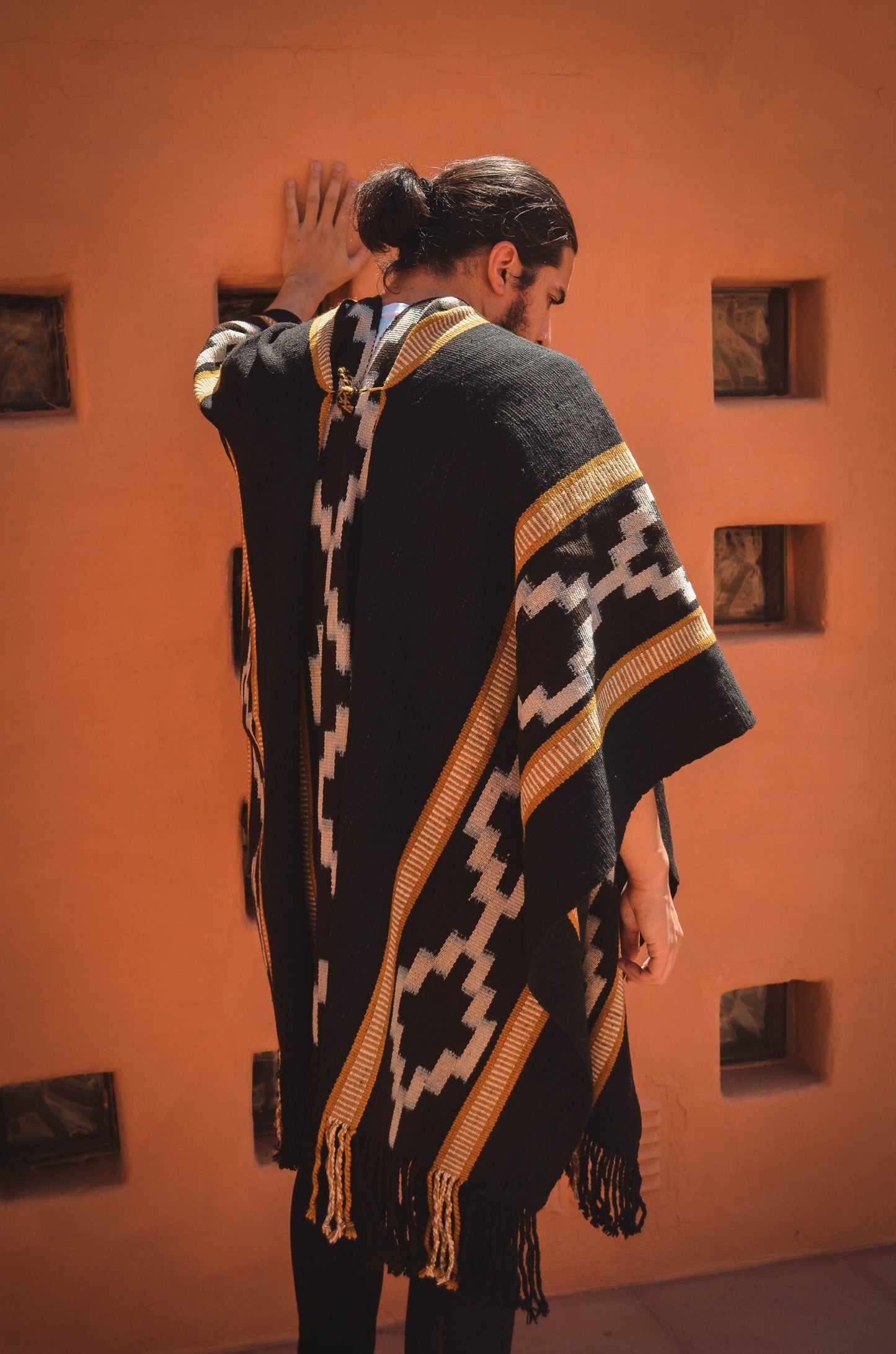 Poncho "Mitre" Obra en Telar Criollo