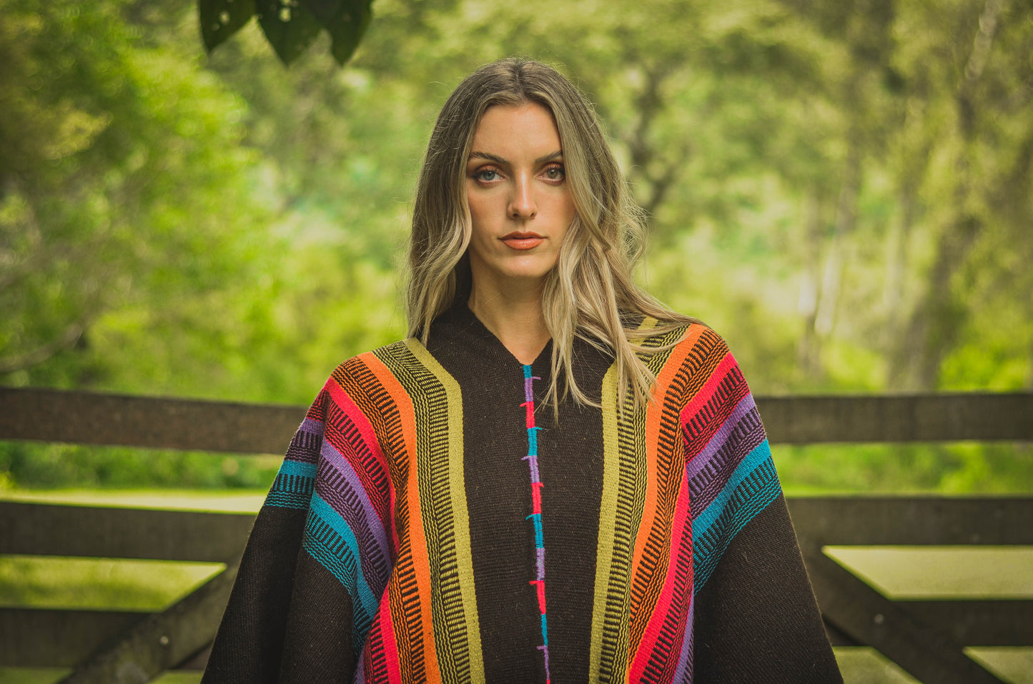 Poncho "La Bernadette" Creole Loom
