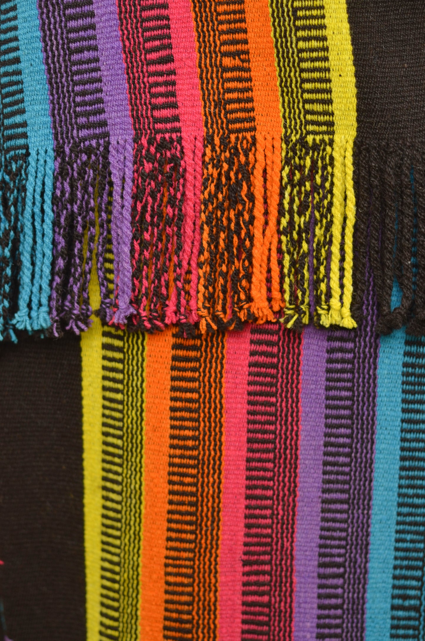 Poncho "La Bernadette" Creole Loom