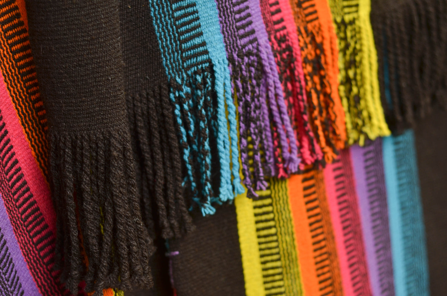 Poncho "La Bernadette" Creole Loom