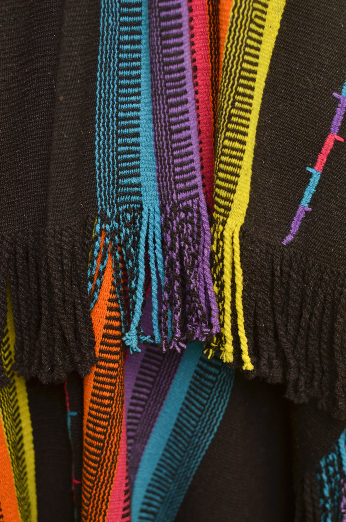 Poncho "La Bernadette" Creole Loom