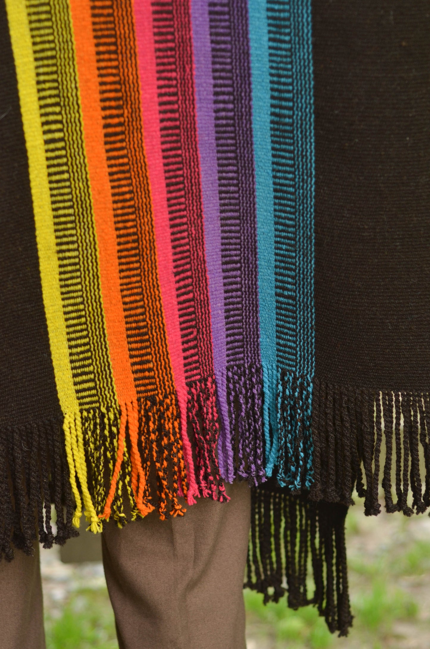 Poncho "La Bernadette" Creole Loom