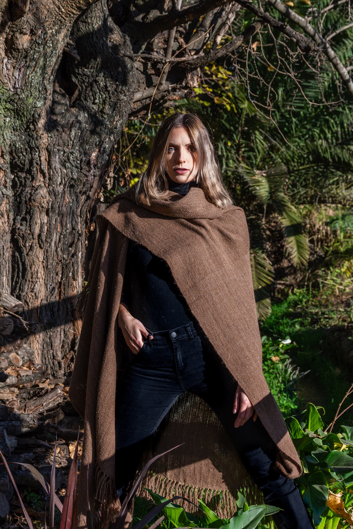 SANTA CRUZ Cloak Llama Threads on Loom