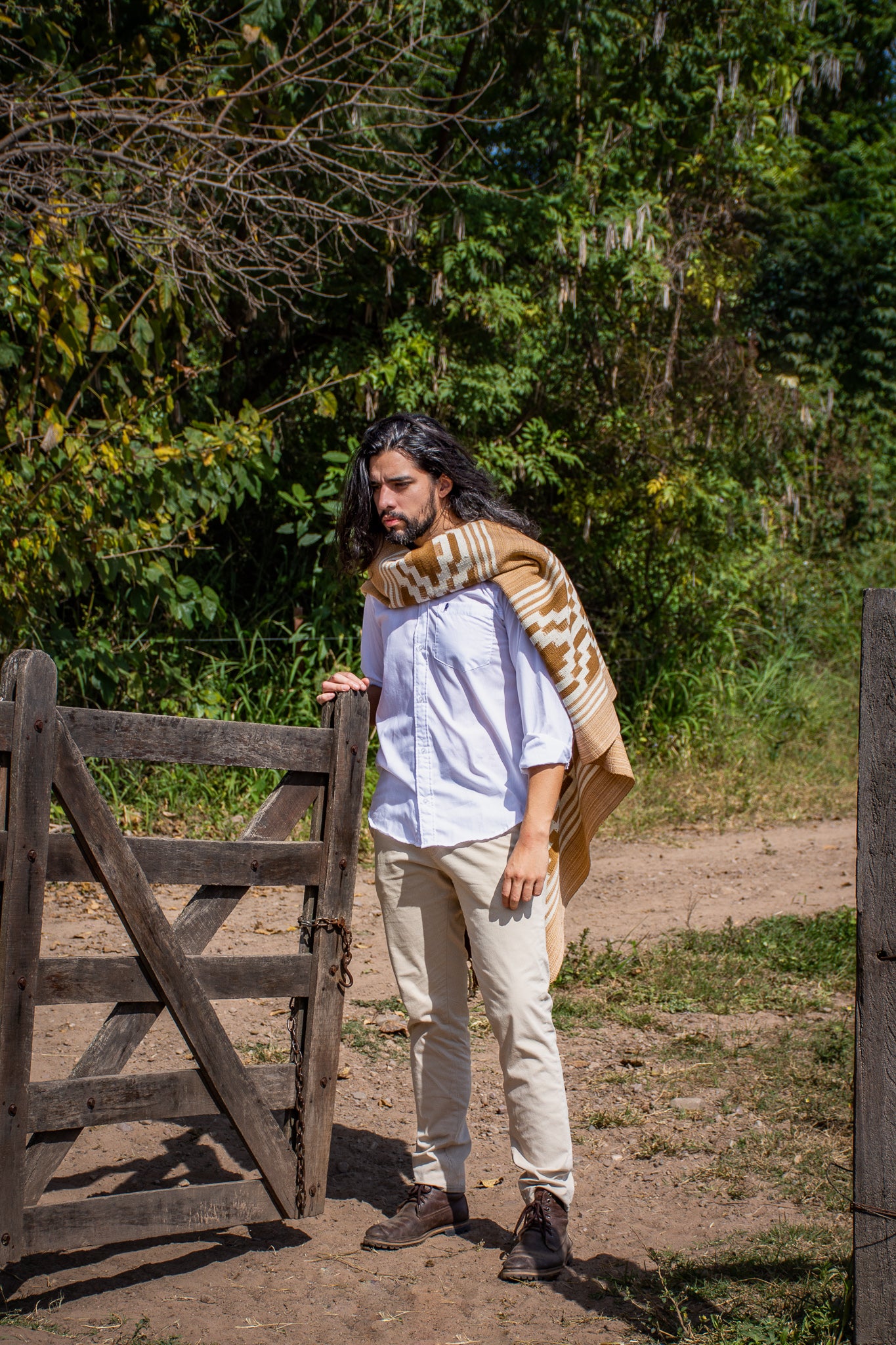Poncho "Lavalle" Obra en Telar Criollo