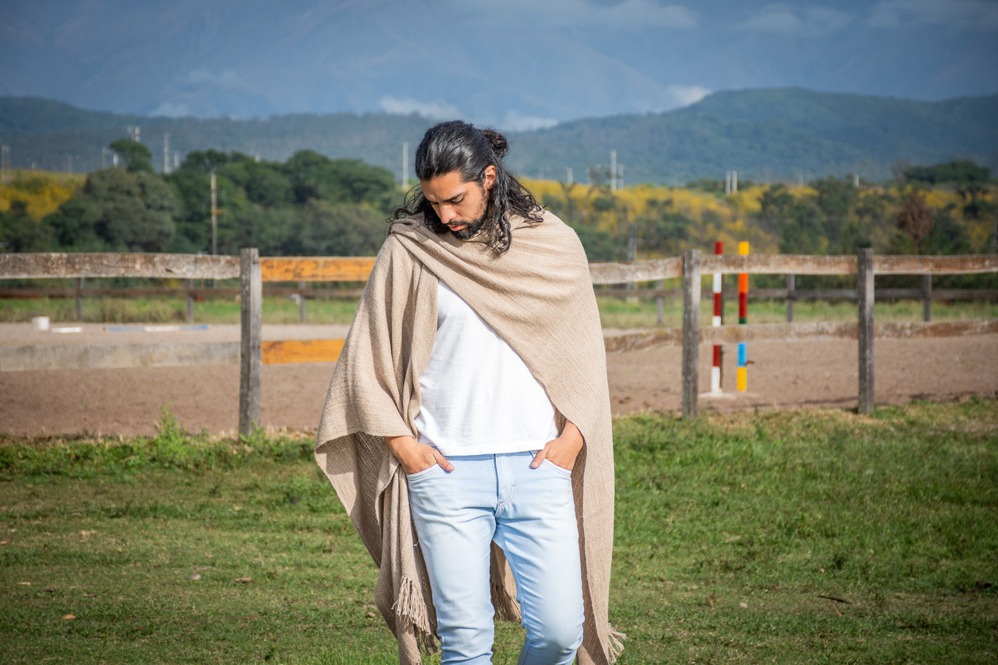 Ruana Hombre "Cafayate" Hilos de Llama