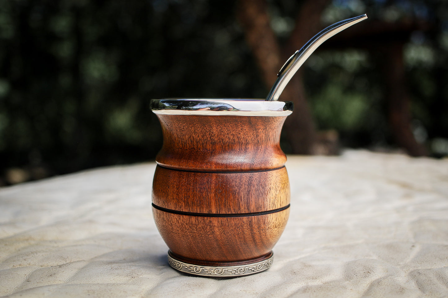 Mate de Algarrobo y Alpaca con Bombilla