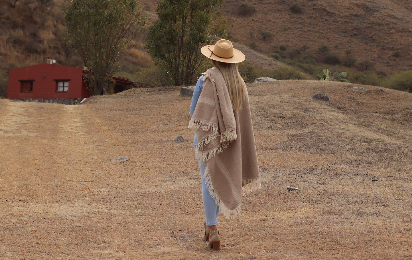 Poncho “San Carlo” Hilos de Oveja