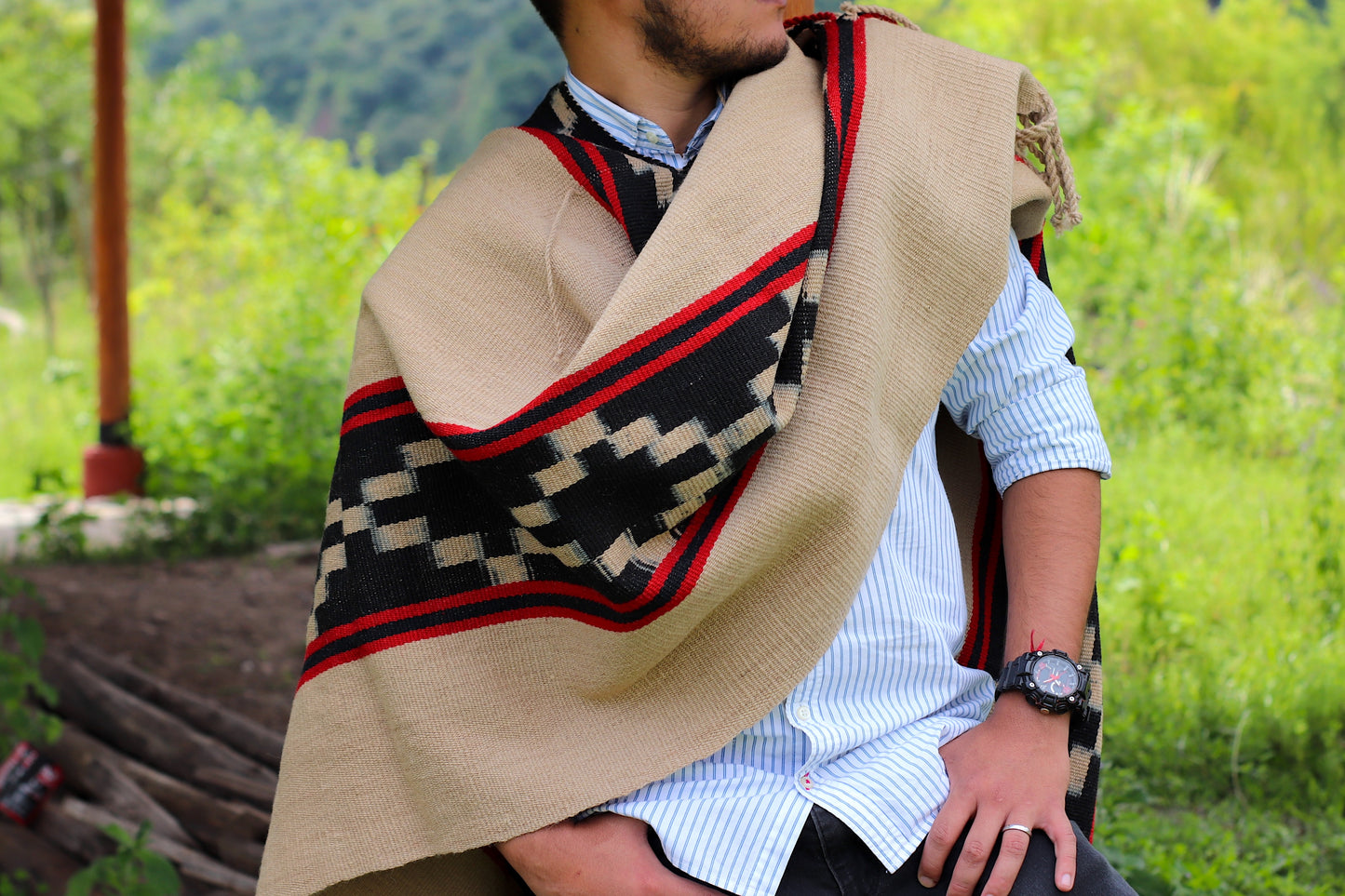 Poncho Guarda Atada "Monteagudo" Telar Criollo