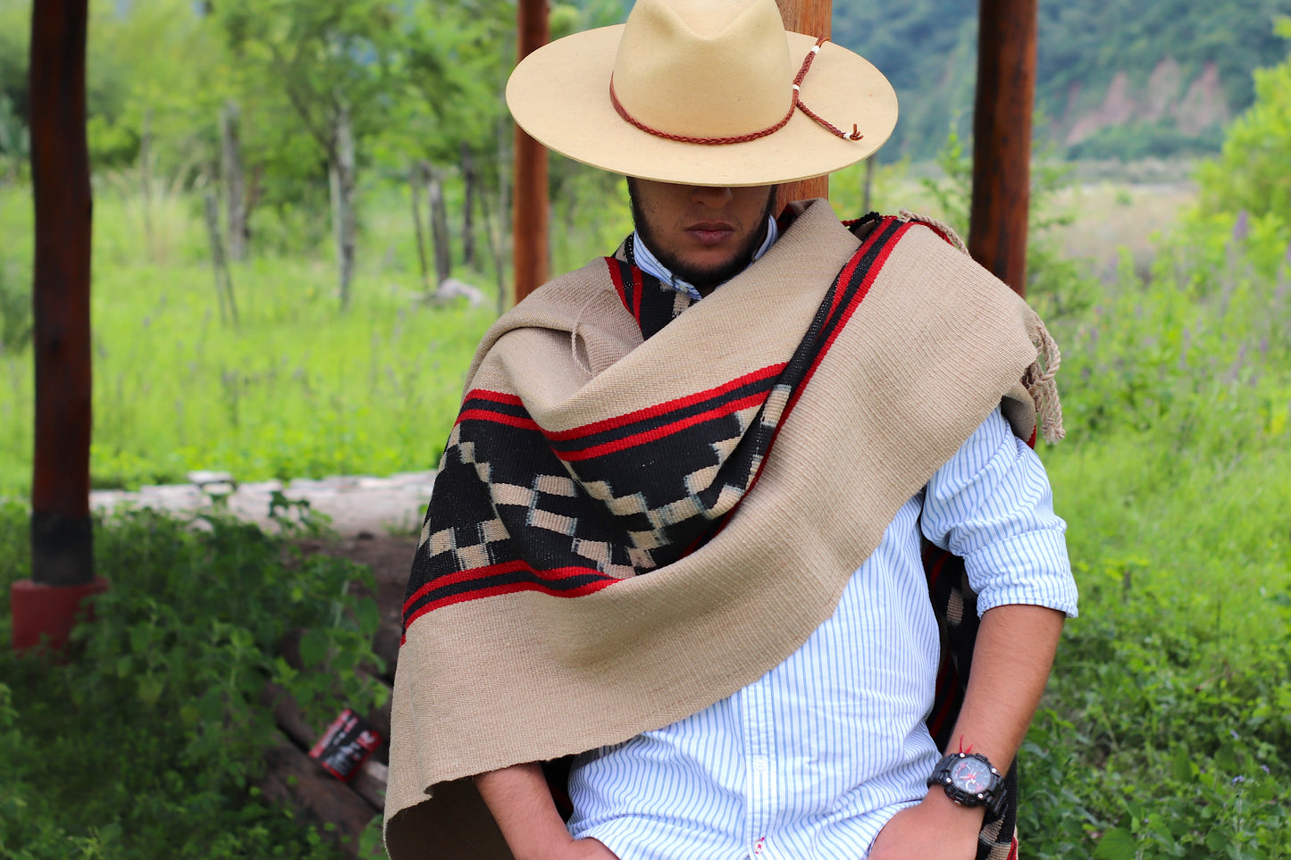 Poncho Guarda Atada "Monteagudo" Telar Criollo