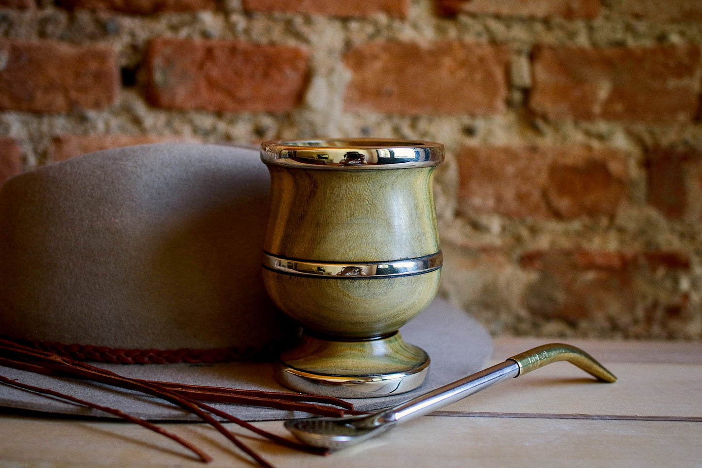 Mate de Palo Santo y Alpaca con Bombilla