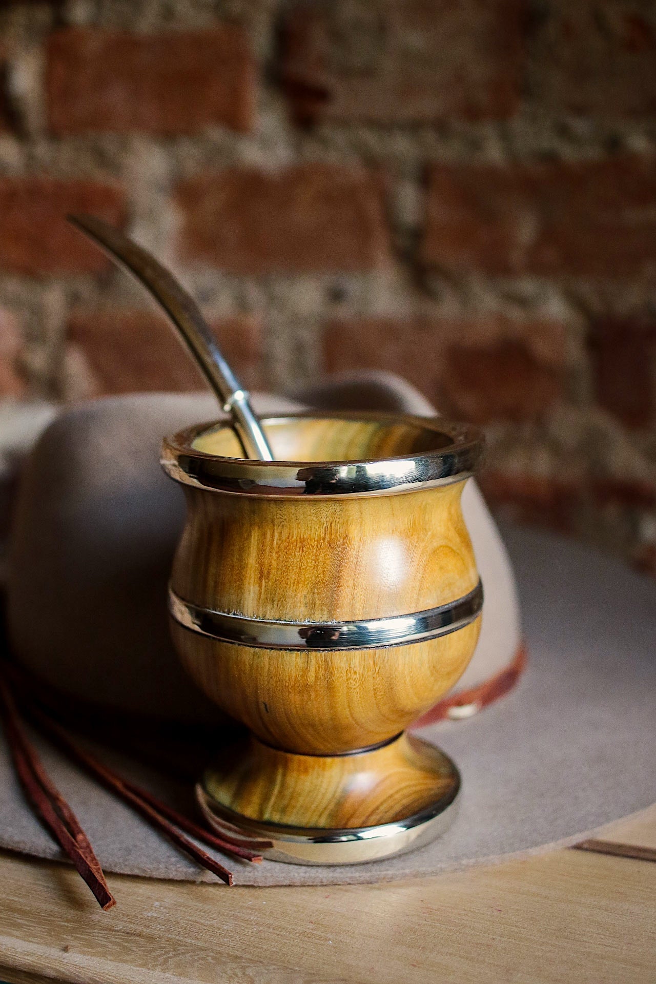 Mate de Palo Santo y Alpaca con Bombillón