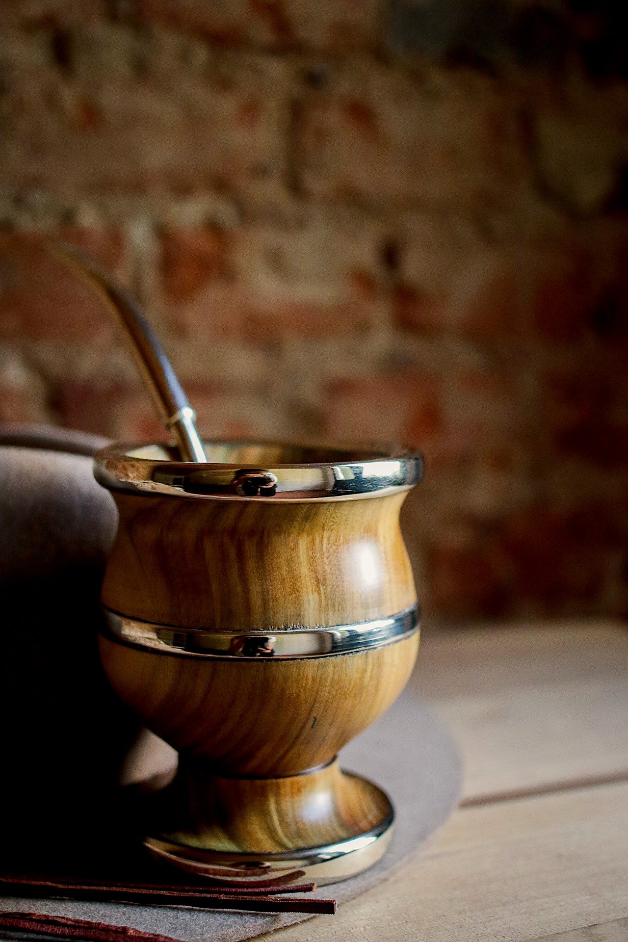 Mate de Palo Santo y Alpaca con Bombillón