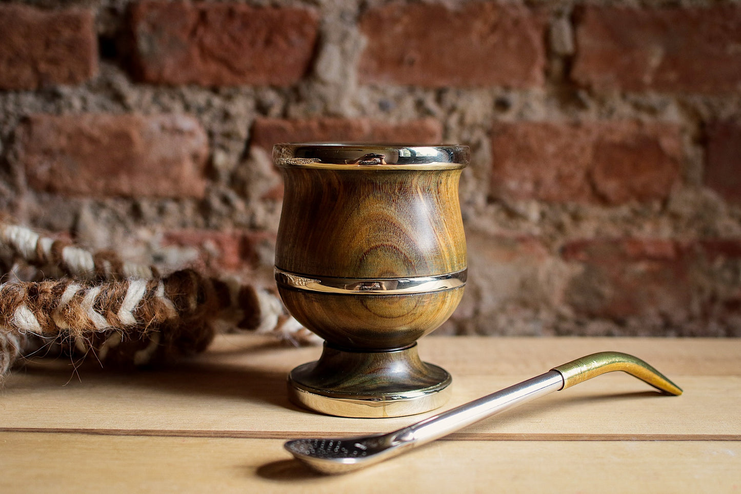 Mate de Palo Santo y Alpaca con Bombilla