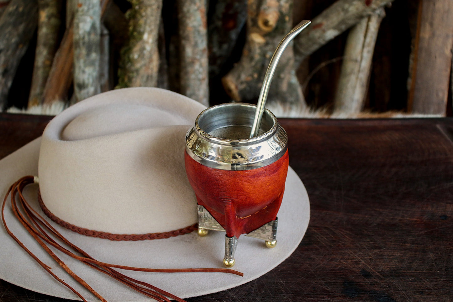 Mate de Cuero y Alpaca con Bombilla