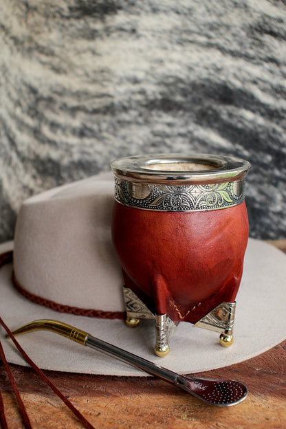 Mate de Cuero, Bronce y Alpaca con Bombillón