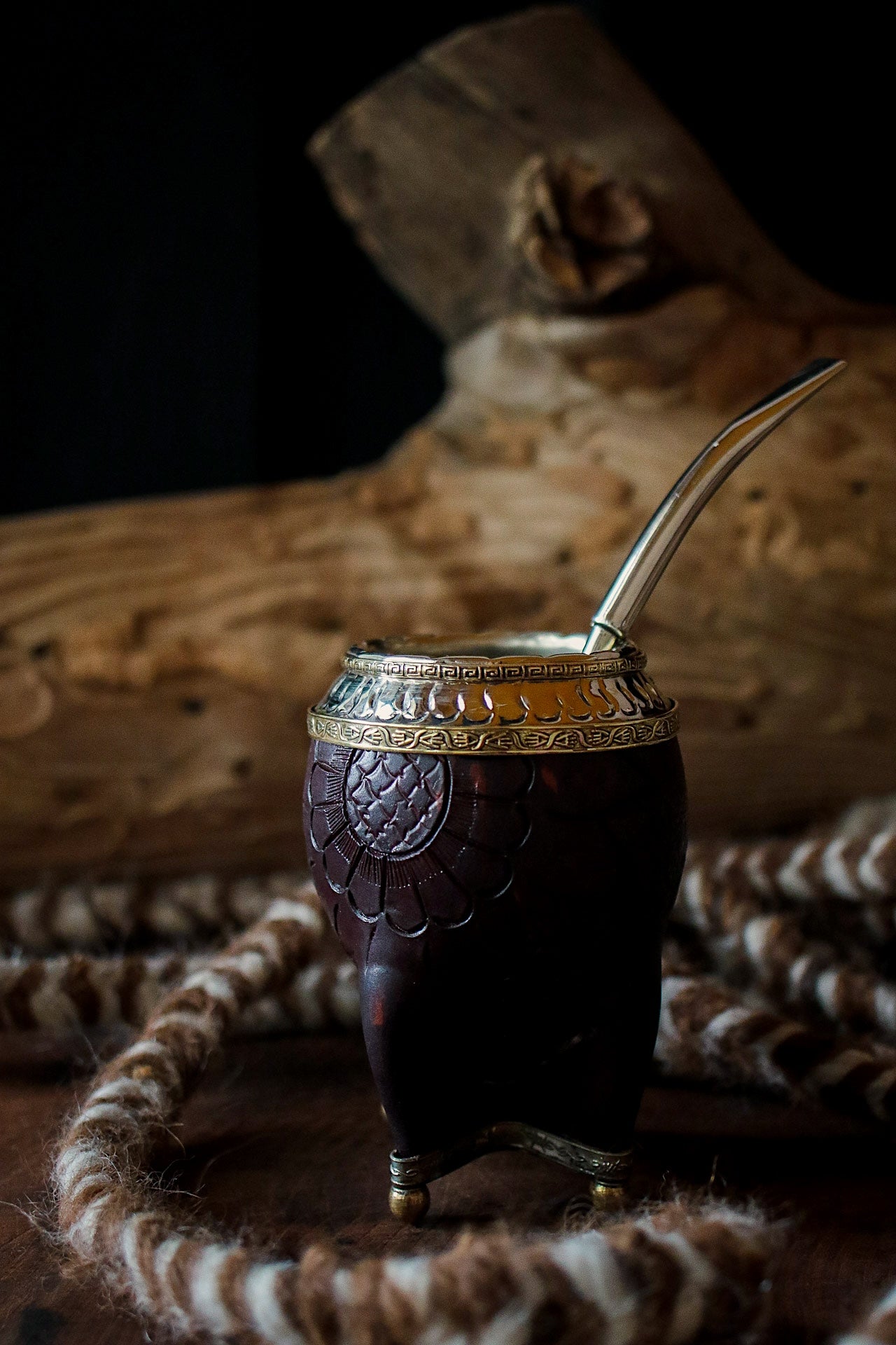 Mate de Cuero, Bronce y Alpaca con Bombillón