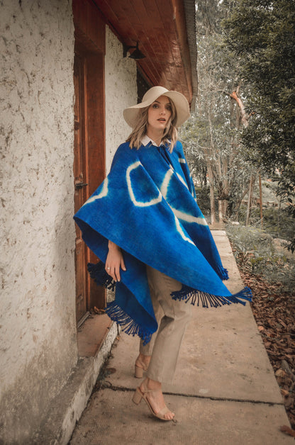 Poncho "Viamonte II" Obra en Telar Criollo