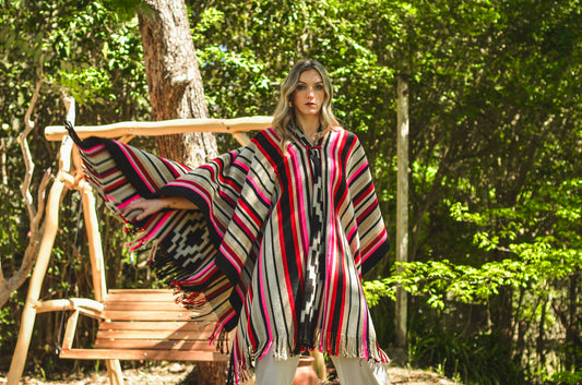 Poncho "Soberana" Obra en Telar Criollo