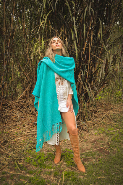 Ruana "Aymara" Hilos de Llama Baby