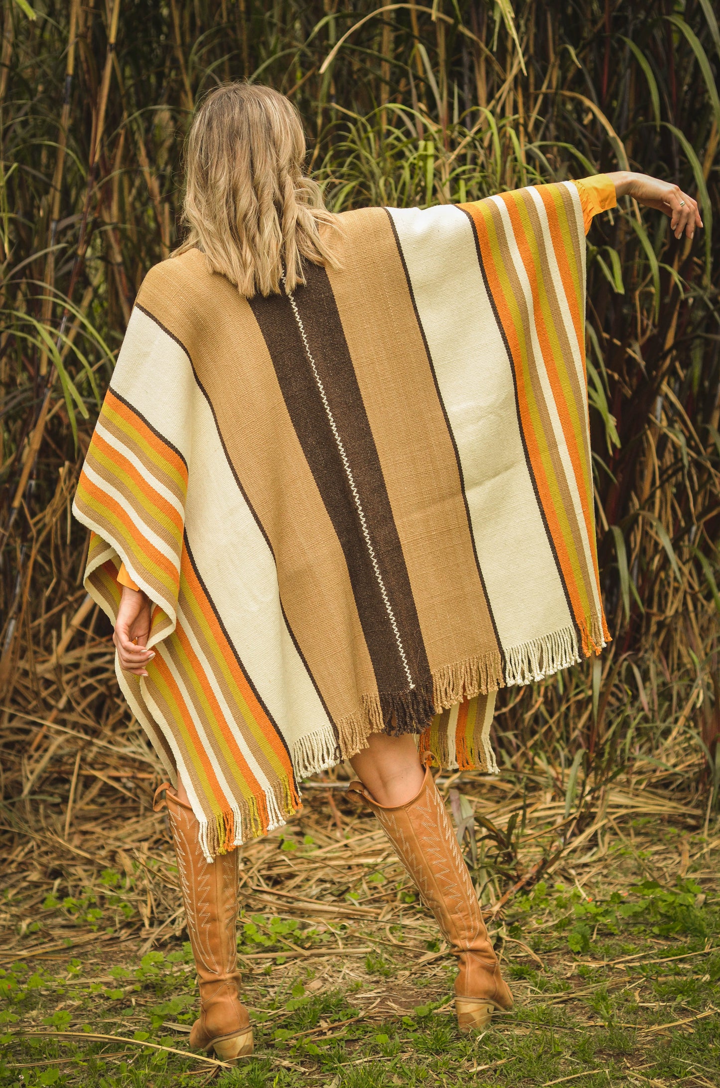 Poncho "Junin" Work in Creole Loom