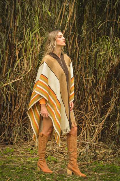 Poncho "Junin" Obra en Telar Criollo