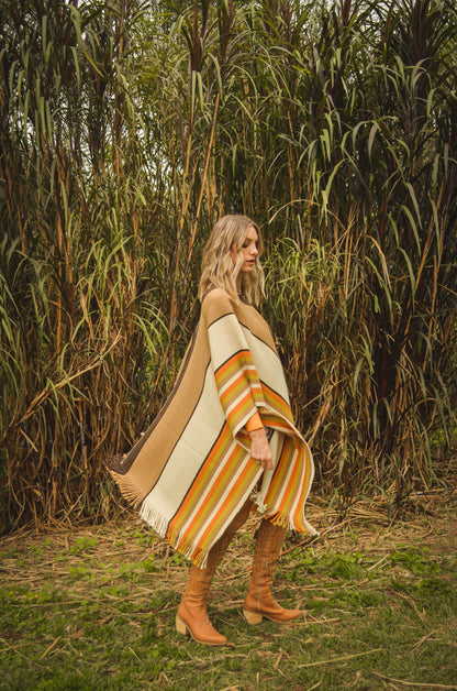 Poncho "Junin" Obra en Telar Criollo