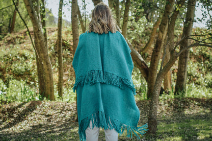 Ruana ITAQUÍ llama Threads on Loom