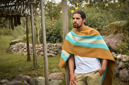 Poncho "Balcarce" Telar Criollo
