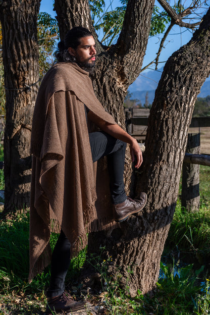 SANTA CRUZ Open Llama Poncho 