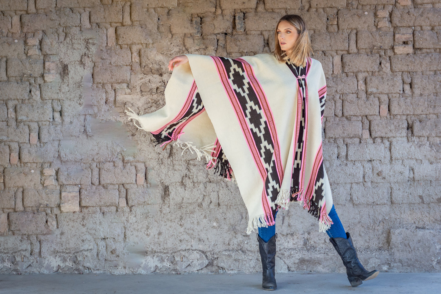 Poncho "Lavalle" Work in Creole Loom