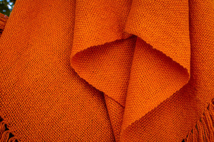 Ruana ITAQUÍ llama Threads on Loom