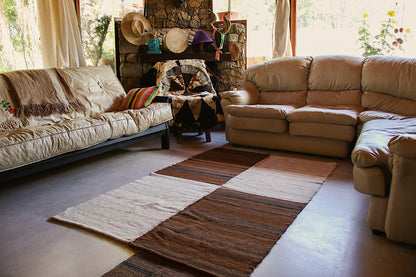 Lana de Llama Rug Made on Loom