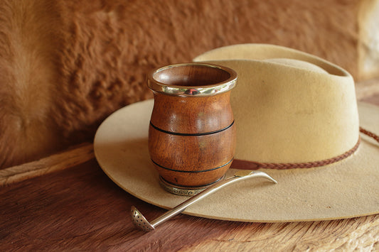 Mate de Algarrobo y Alpaca con Bombilla