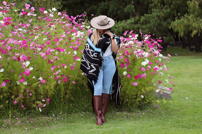 Poncho "Lavalle" Work in Creole Loom