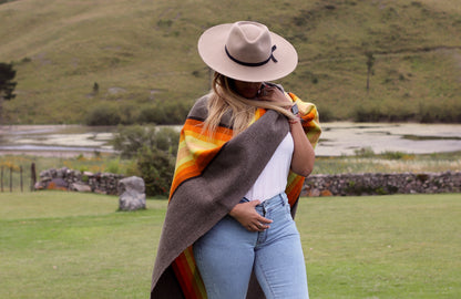 Poncho "Del Monte" Obra en Telar Criollo