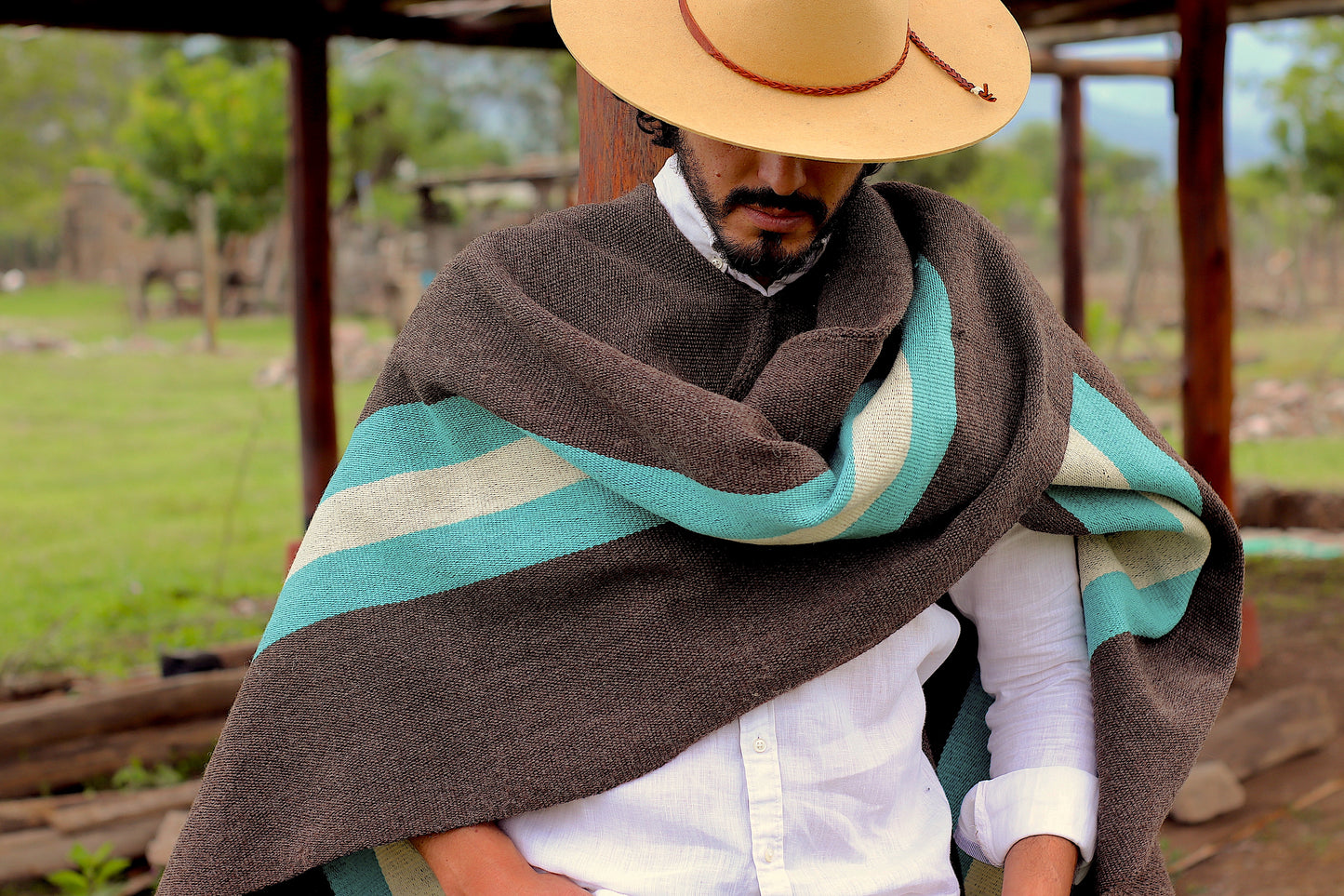 Poncho "Alvear" Creole Loom