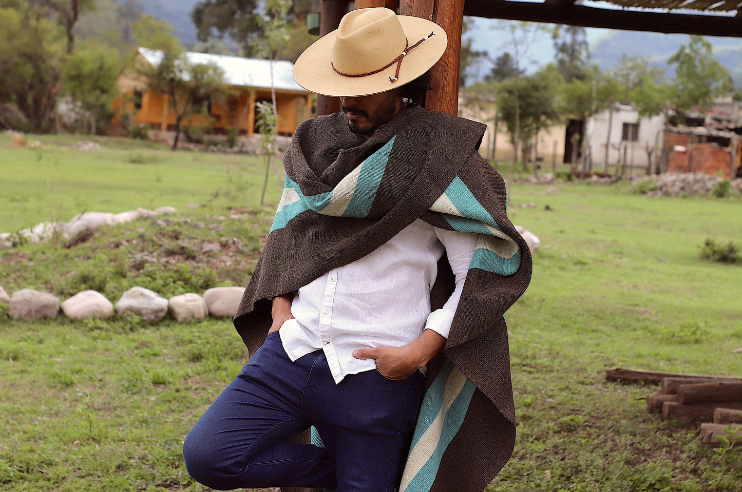 Poncho "Alvear" Creole Loom