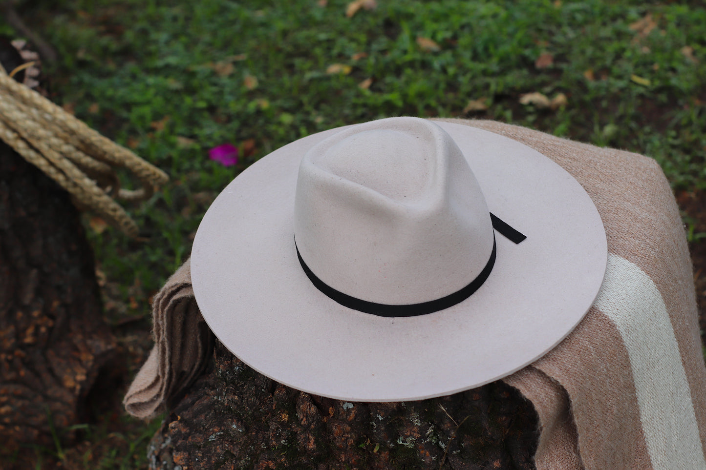 South Raw Hat No. 57.5