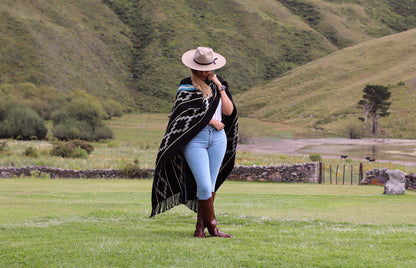 Poncho "Lavalle" Work in Creole Loom