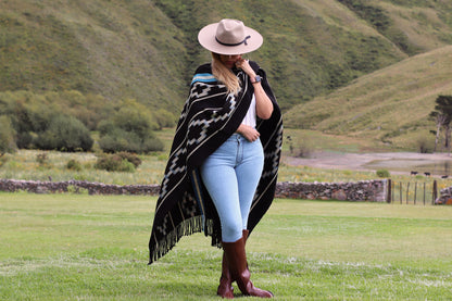 Poncho "Lavalle" Work in Creole Loom