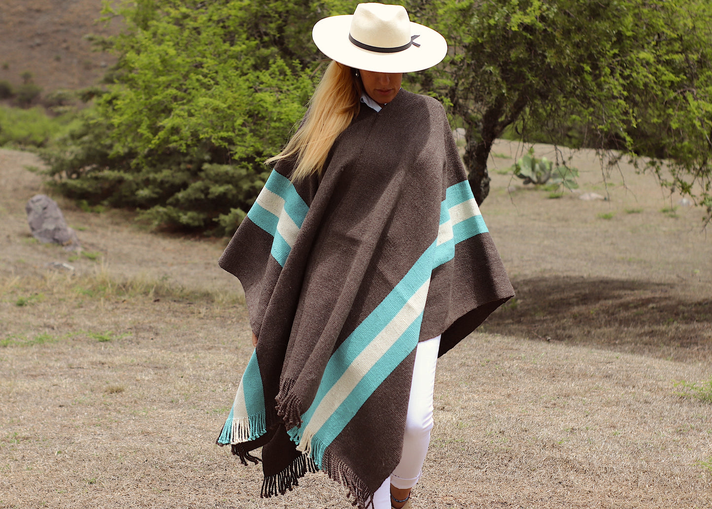 Poncho "Alvear" Creole Loom