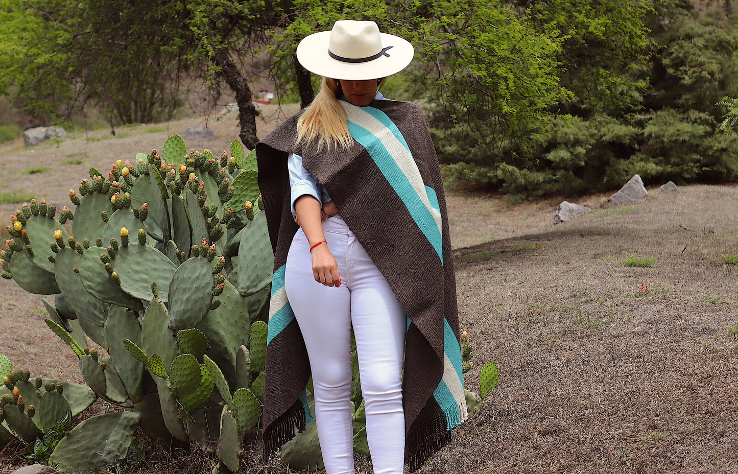 Poncho "Alvear" Creole Loom