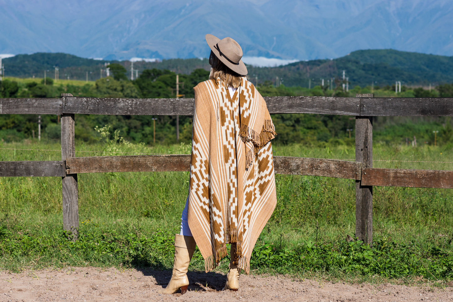 Poncho "Lavalle" Work in Creole Loom